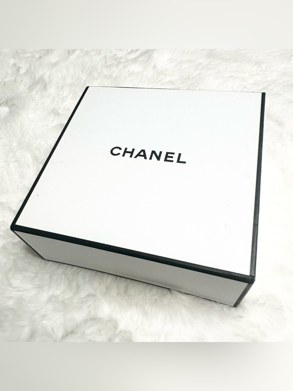 *CHANEL* Gift Box with Tissue and Filler Authentic